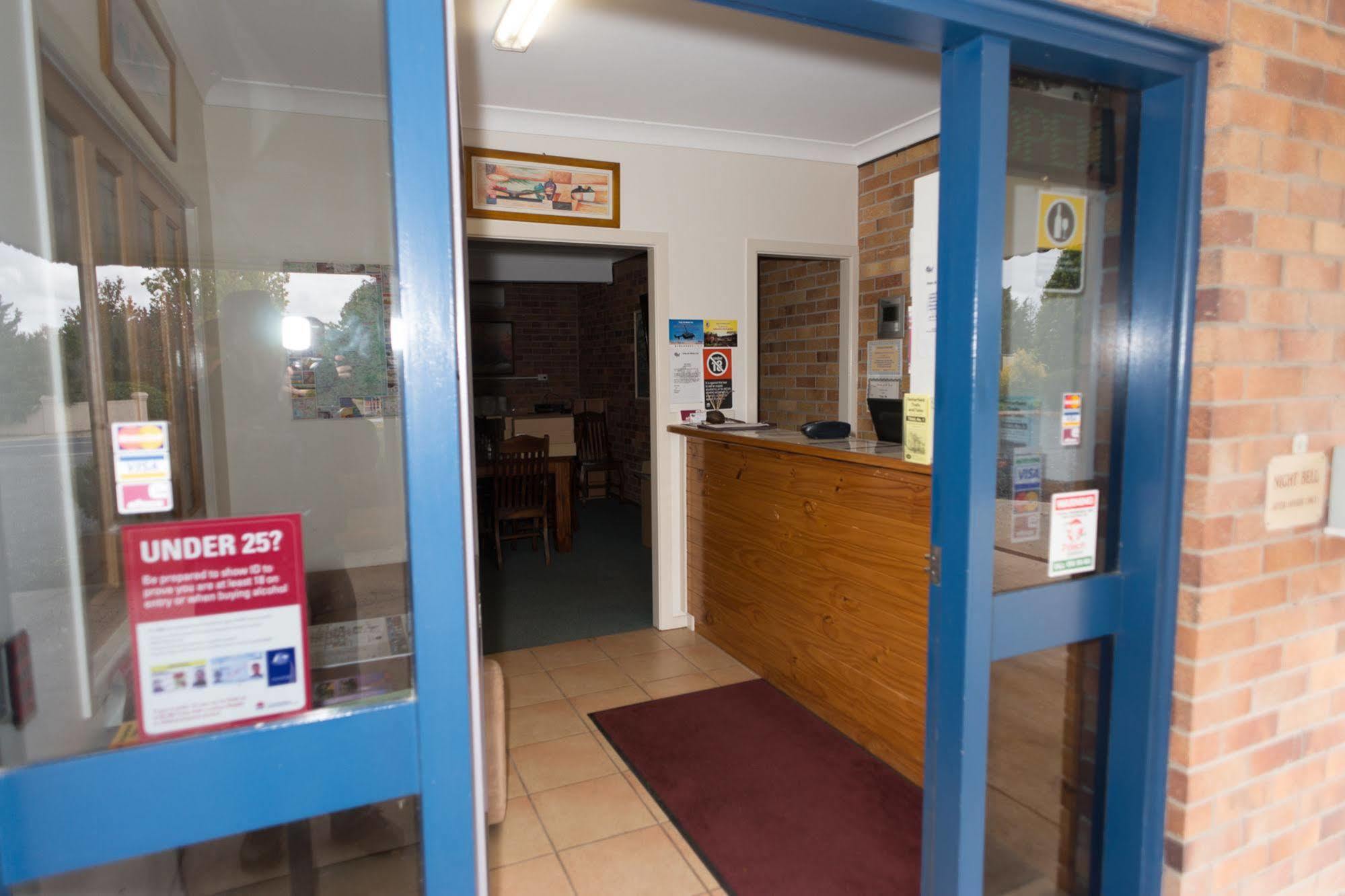 Tally Ho Motor Inn Tenterfield Exteriör bild